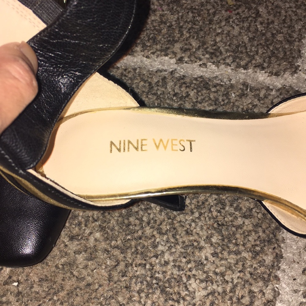 Nine West - Picture 3 of 7